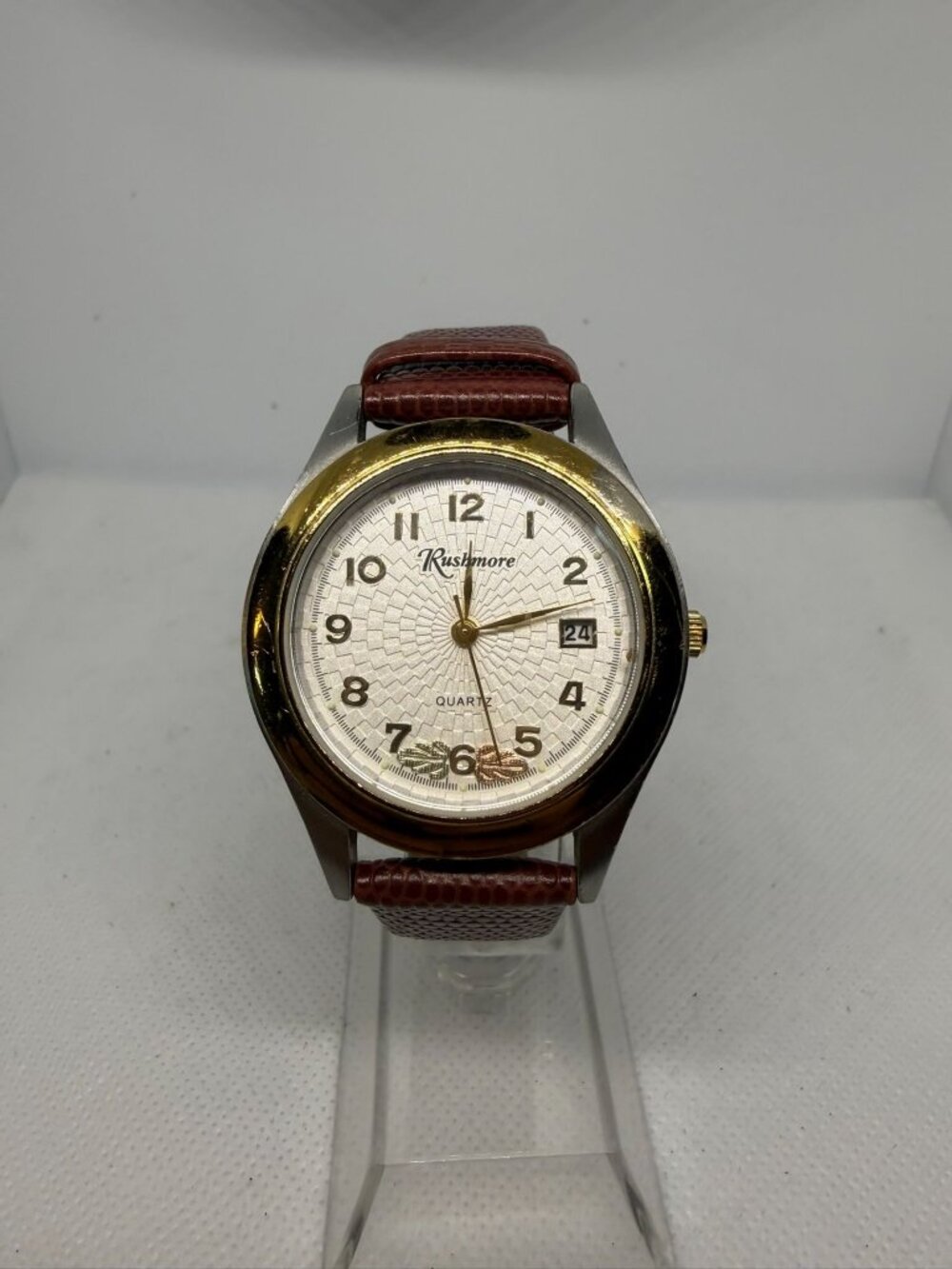Rushmore Men's 38mm Two-Tone Guilloche Dial Date Brown Leather Quartz Watch